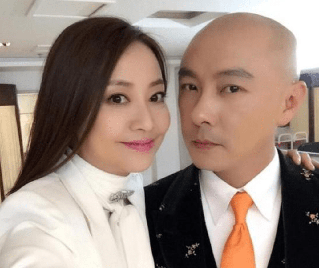 48岁李健与清华博士妻子多年没孩子,谈过为何丁克却并非网传内容_时候