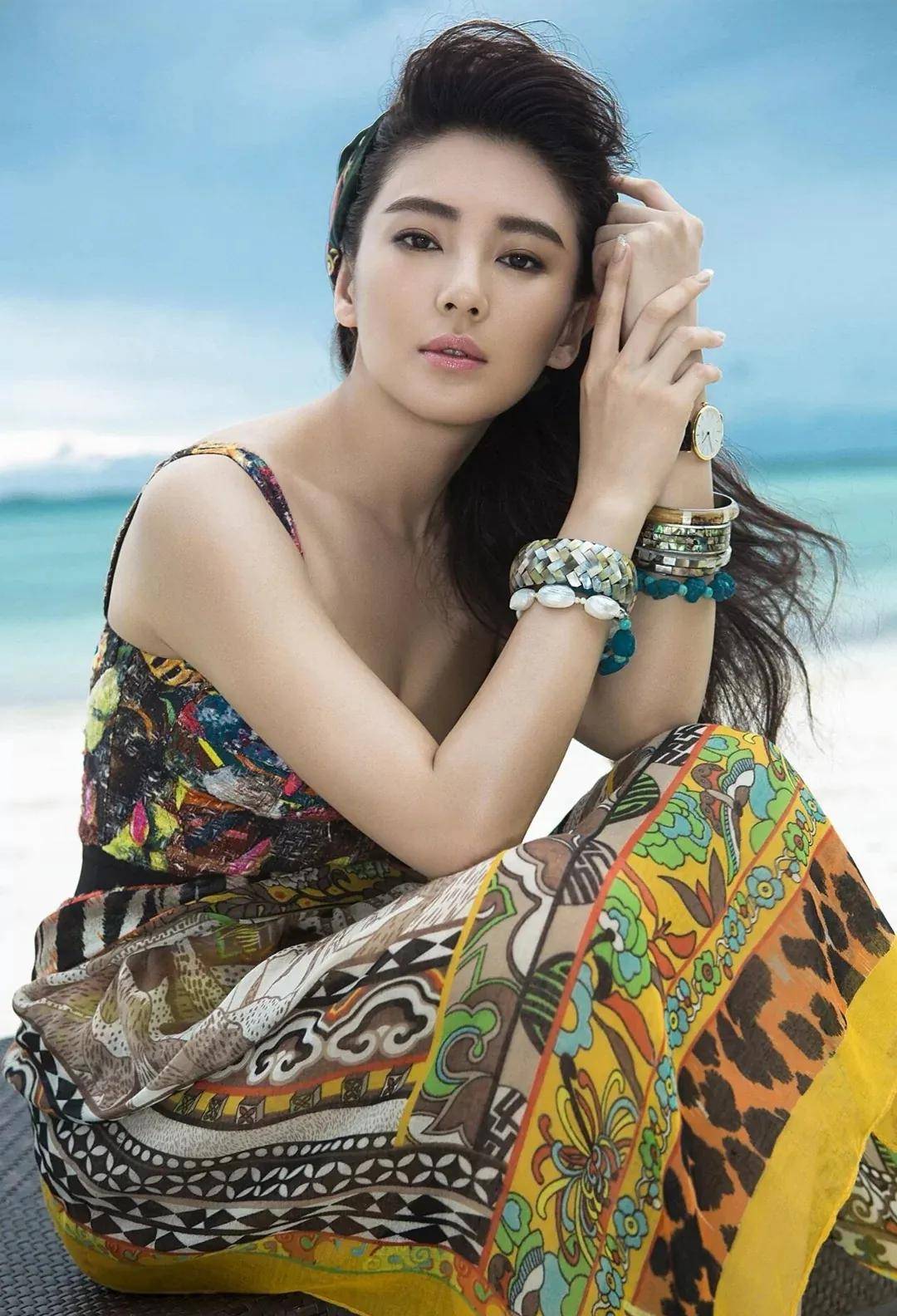 张雨绮大秀身材,追求者排到国外_生活_进行_运动