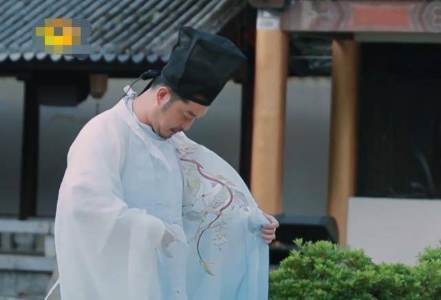 妻子4:沙溢要秀腹肌,撩开外衣后,谁注意吉娜眼神?