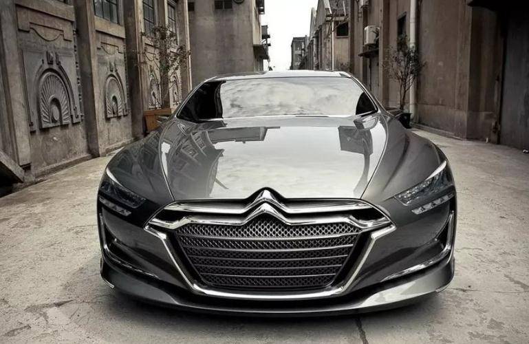 雪铁龙新车亮相,长5米3配v6引擎,百公里2.