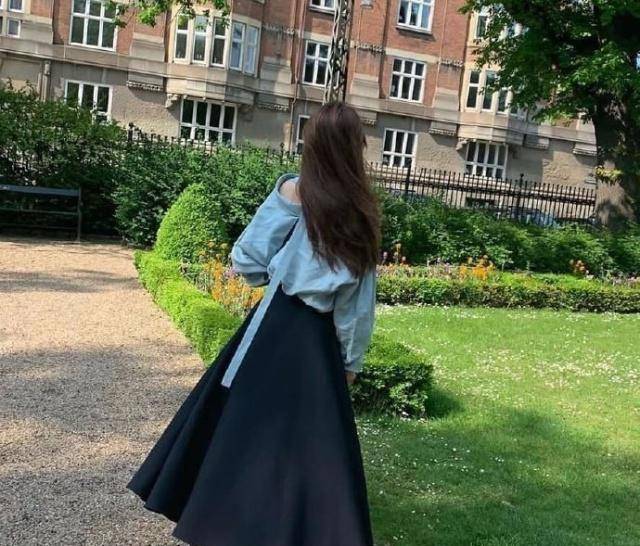 裴秀智旅行照宛如邻家姐姐!