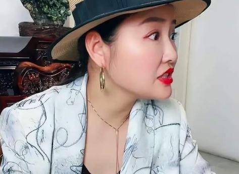 前本山传媒旗下演员娇娇再怼赵本山:称前夫强到不屑赵本山_投资_媒体