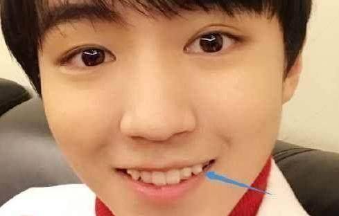 品品王俊凯的颜,桃花眼值得上保险的鼻子,没了小虎牙你还爱吗_厚刘海