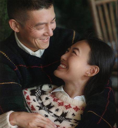 秦舒培晒海滩照,大长腿 直角肩太吸睛,超模气质不减_陈冠希_生活_白色