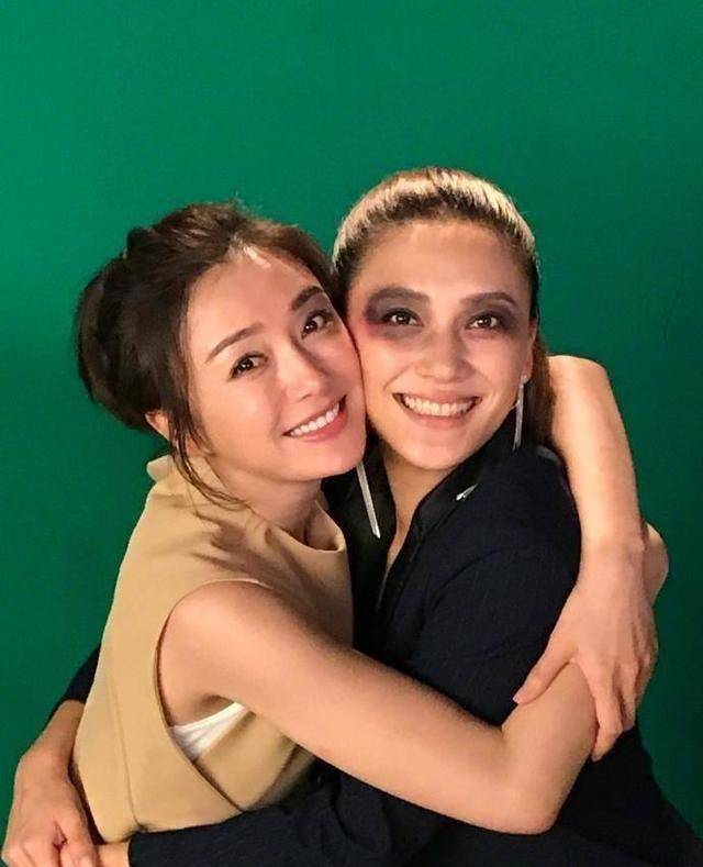 秦岚应采儿旧照被翻出,浓厚黑眼圈吓人!真爱粉大喊:还我容音!