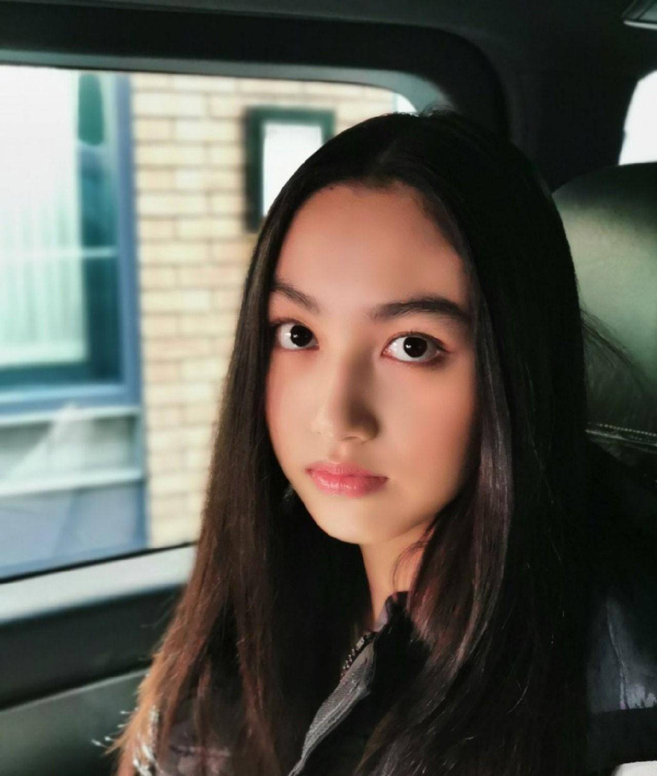 任达华15岁女儿任晴佳身高将近180 最长腿星二代,美的令人惊叹_ella