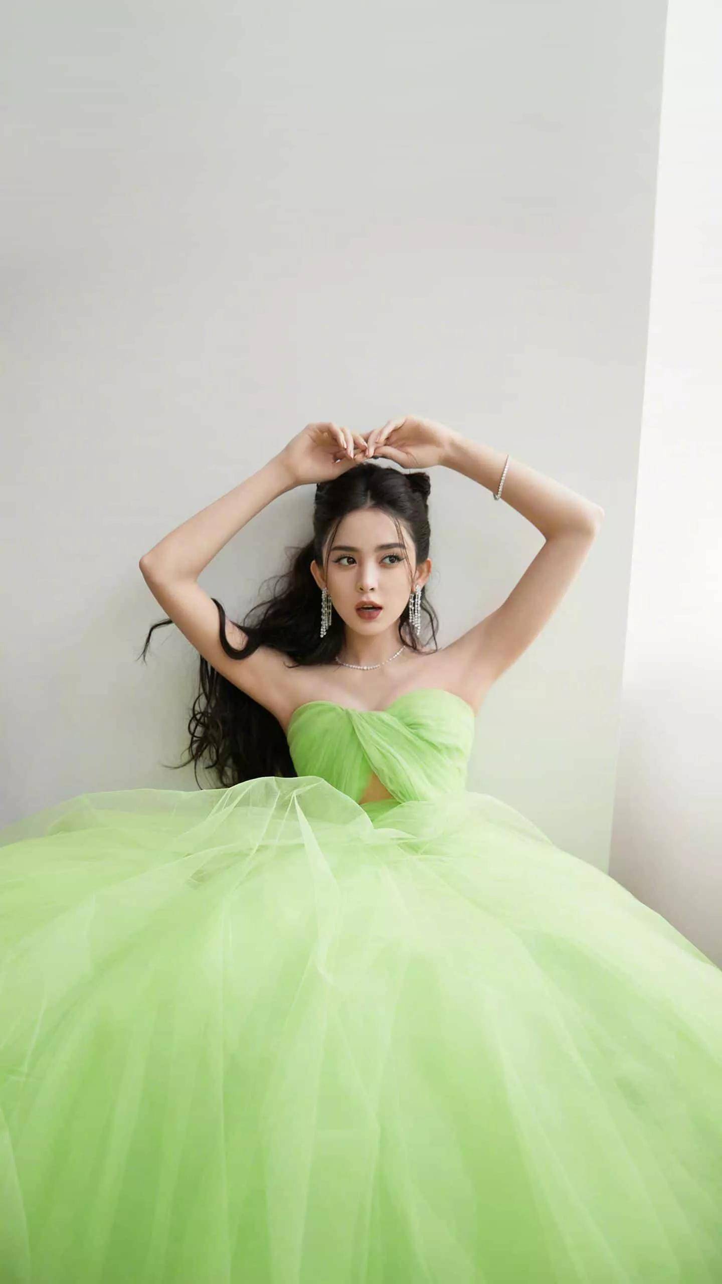 女星美图壁纸～第22期_贾静雯_吴京_人们