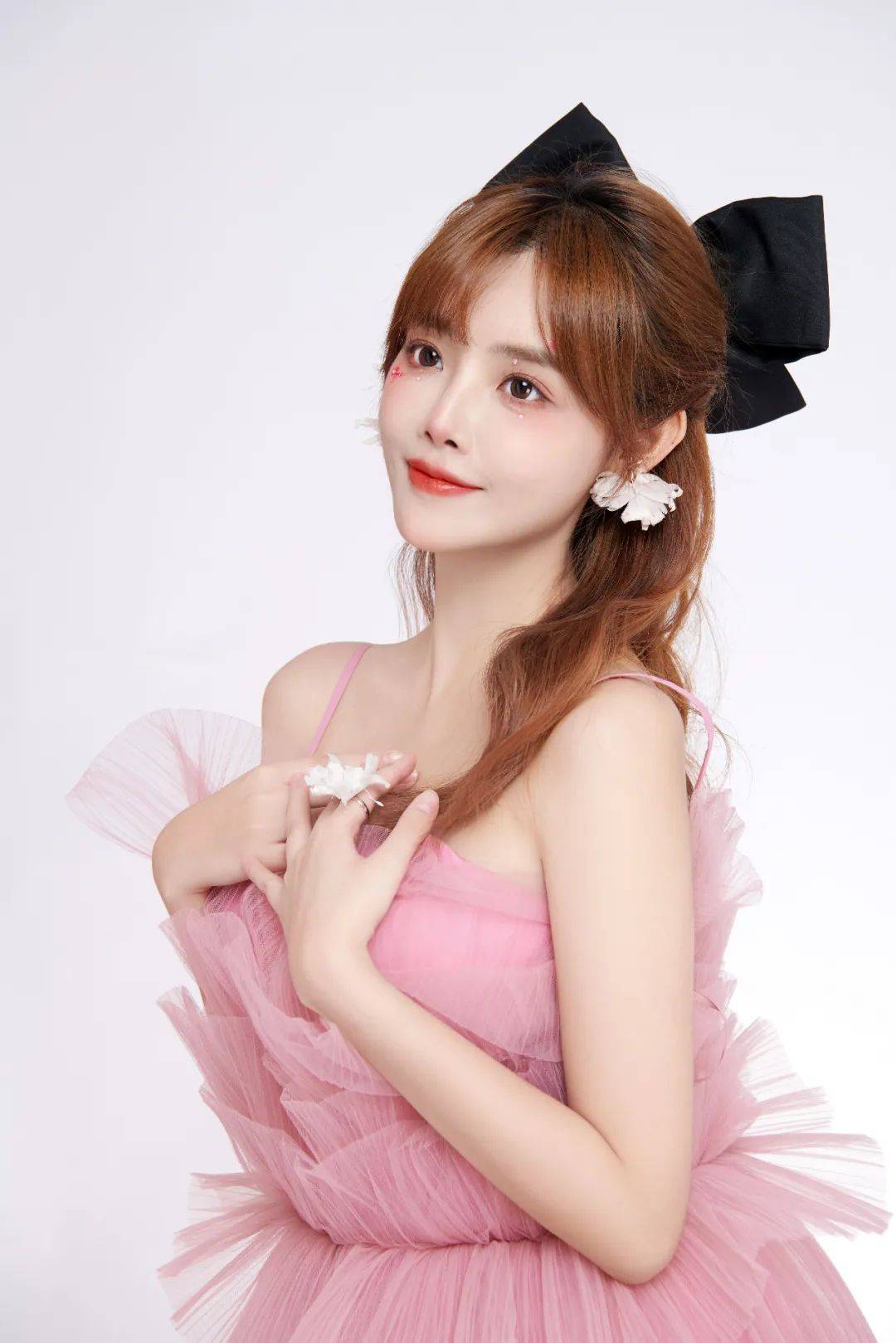 迎来"甜系少女"兔子牙,快手头部主播阵容再添一员_直播_平台_表演