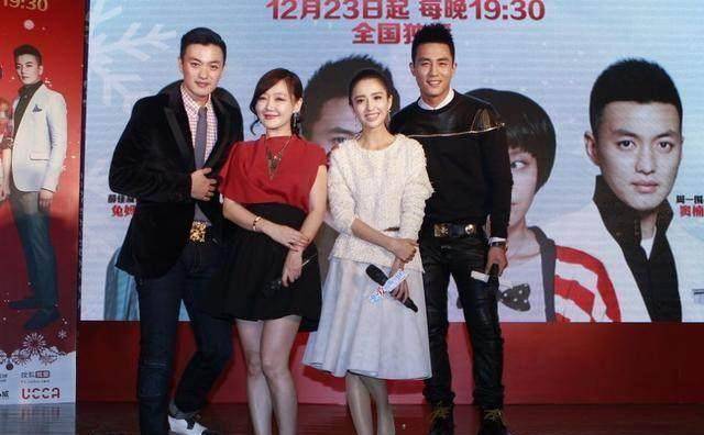 十年前周一围佟丽娅合影,周一围嫩出水,佟丽娅不浓妆就是柴火妞_年纪