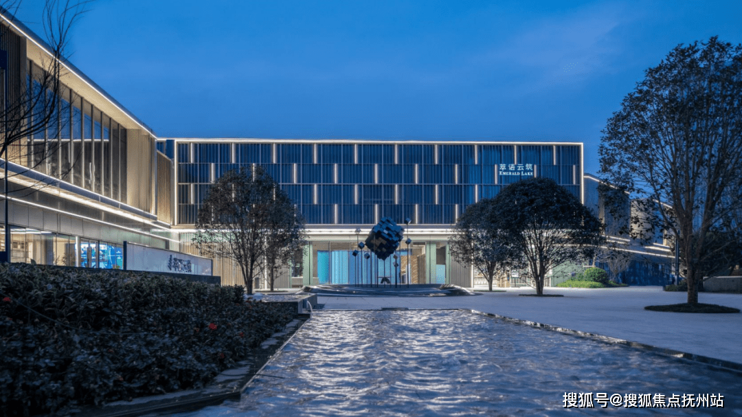 第二军医大_军医大学对眼睛视力有什么要求_军医大学有哪些学校