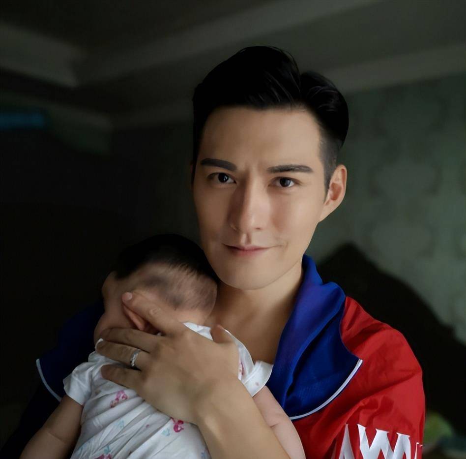 女儿眼睛又大又可爱,严屹宽吃完剩菜心里好难过_婚礼_妻子_感情