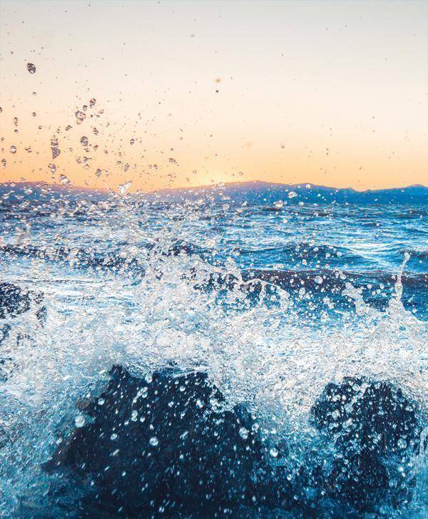 天蝎座:你是我不曾遇到的海,纵使波涛汹涌,最终仍旧平静_一个人_爱情