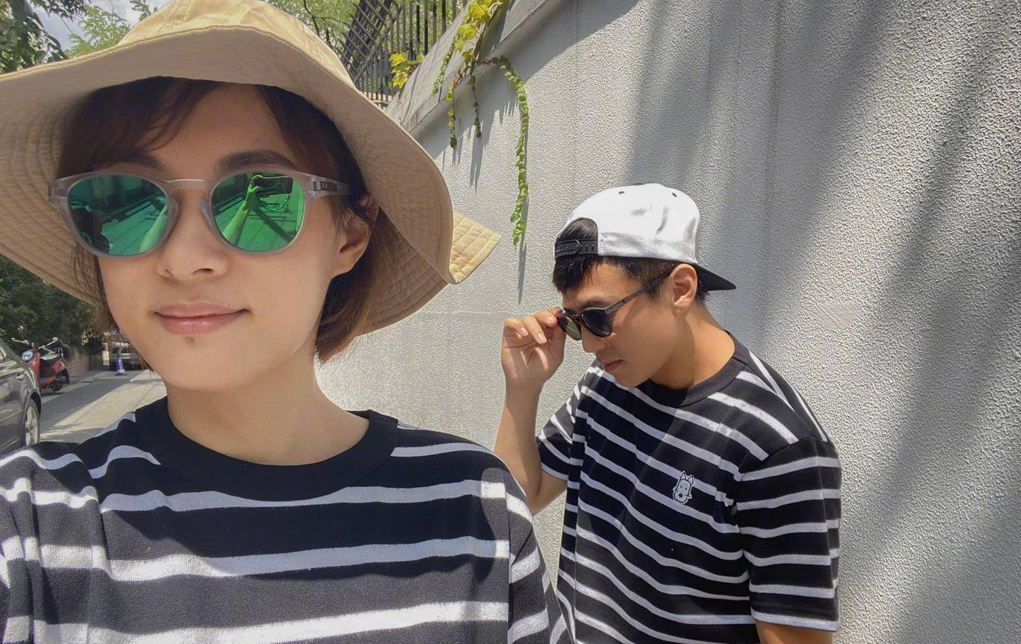 孙俪婆婆气质真好,穿刺绣上衣烫贵妇发型优雅减龄,比邓超还抢镜_母亲