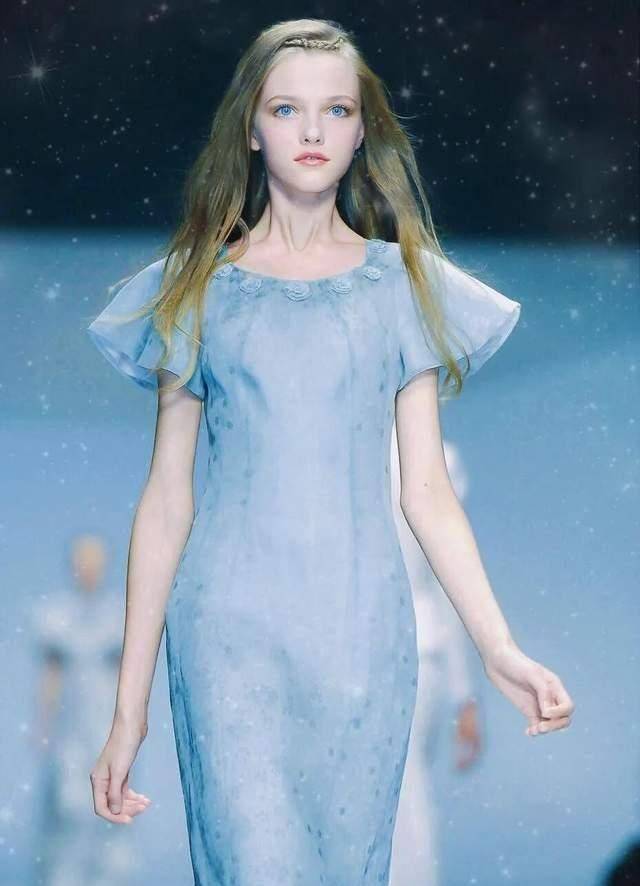 她是俄版刘亦菲,七年两嫁豪门,顶着超大眼袋依然美丽动人_vlada_仙女