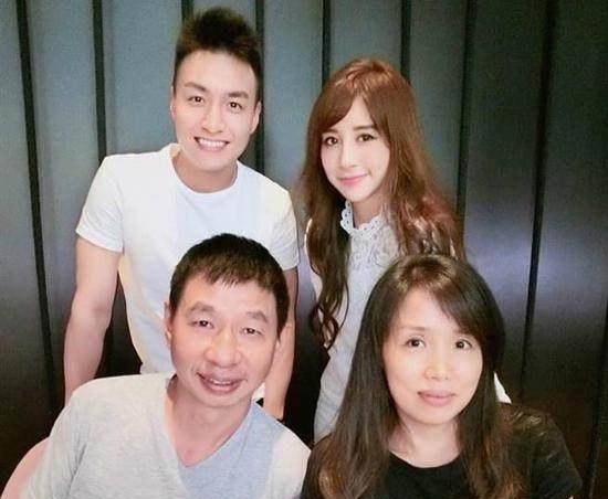 4千年美女鞠婧祎笑了_网友_全家人_弟弟