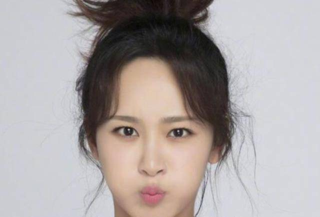 他被称为最有潜力童星,出道7年拍了许多戏,15岁身高就1米8了_黄天崎