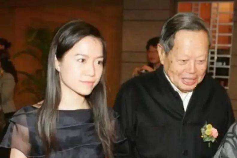 翁帆：守护杨先生安康，支持他奉献-翁帆个人资料出生日期