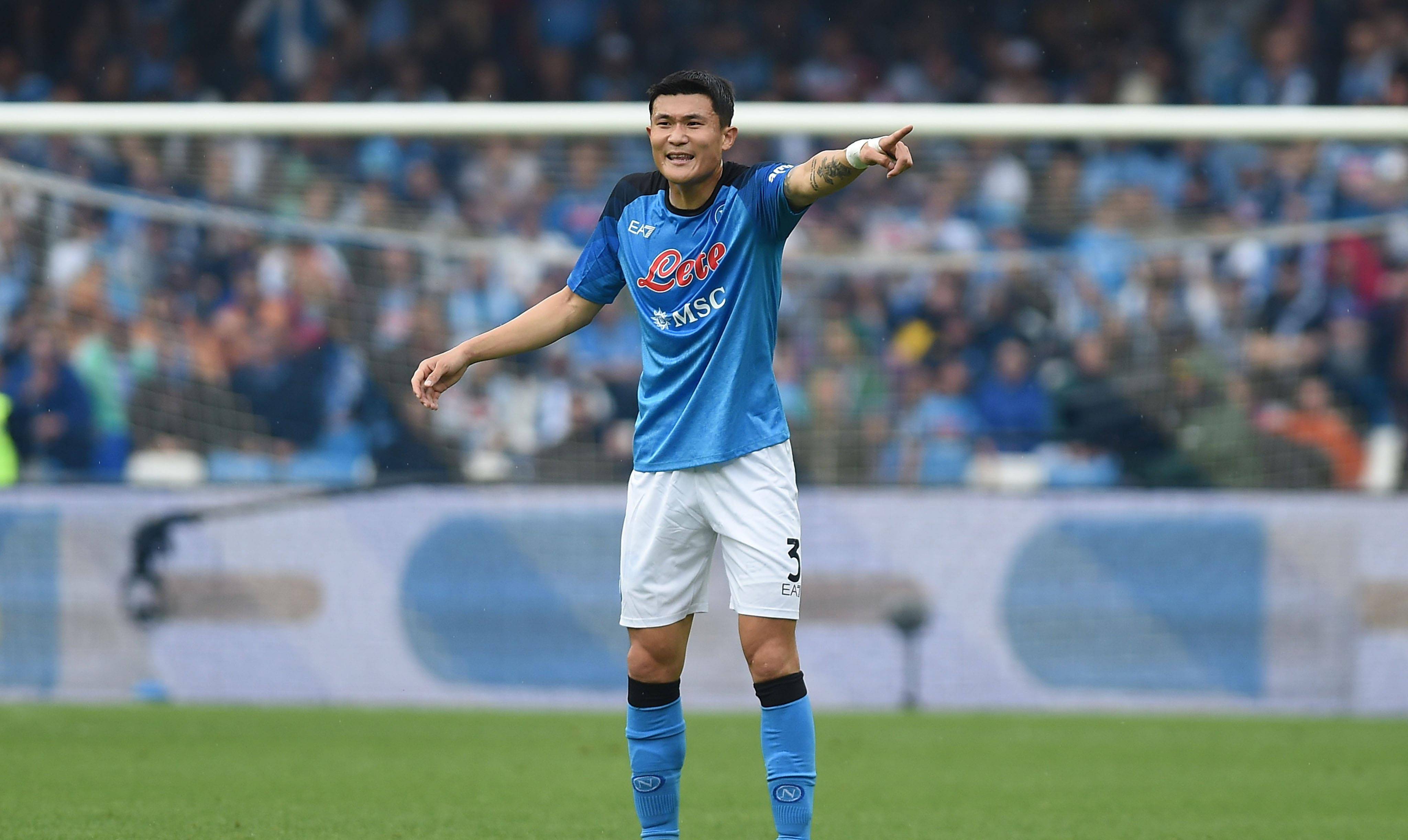 曼联只是来抬价的!拜仁签金玟哉,放弃英超后腰,赖斯实在太贵了_球员_