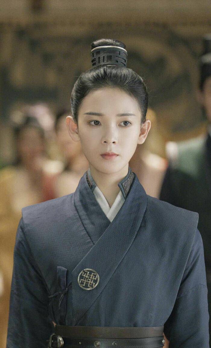 28 《少女大人》【苏瓷】陈瑶27 杨幂26 《新白娘子传奇》【小青】