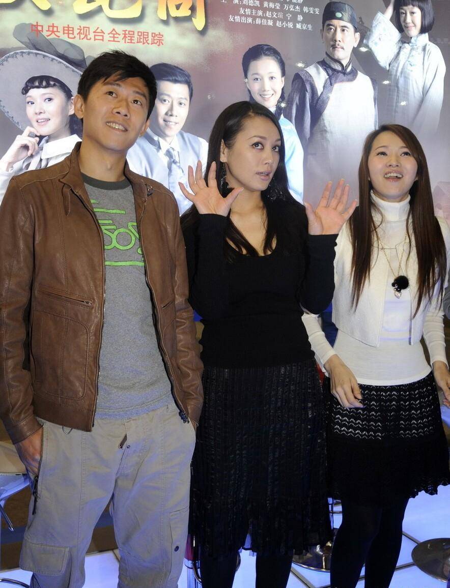 宁静走红毯盘点:短发美腿英姿飒爽不失时尚_摄影_教案_写作