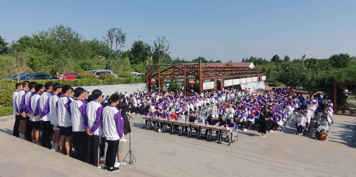 青春心向党·逐梦新征程——胶州博雅中学举行红色歌曲合唱比赛_祖国