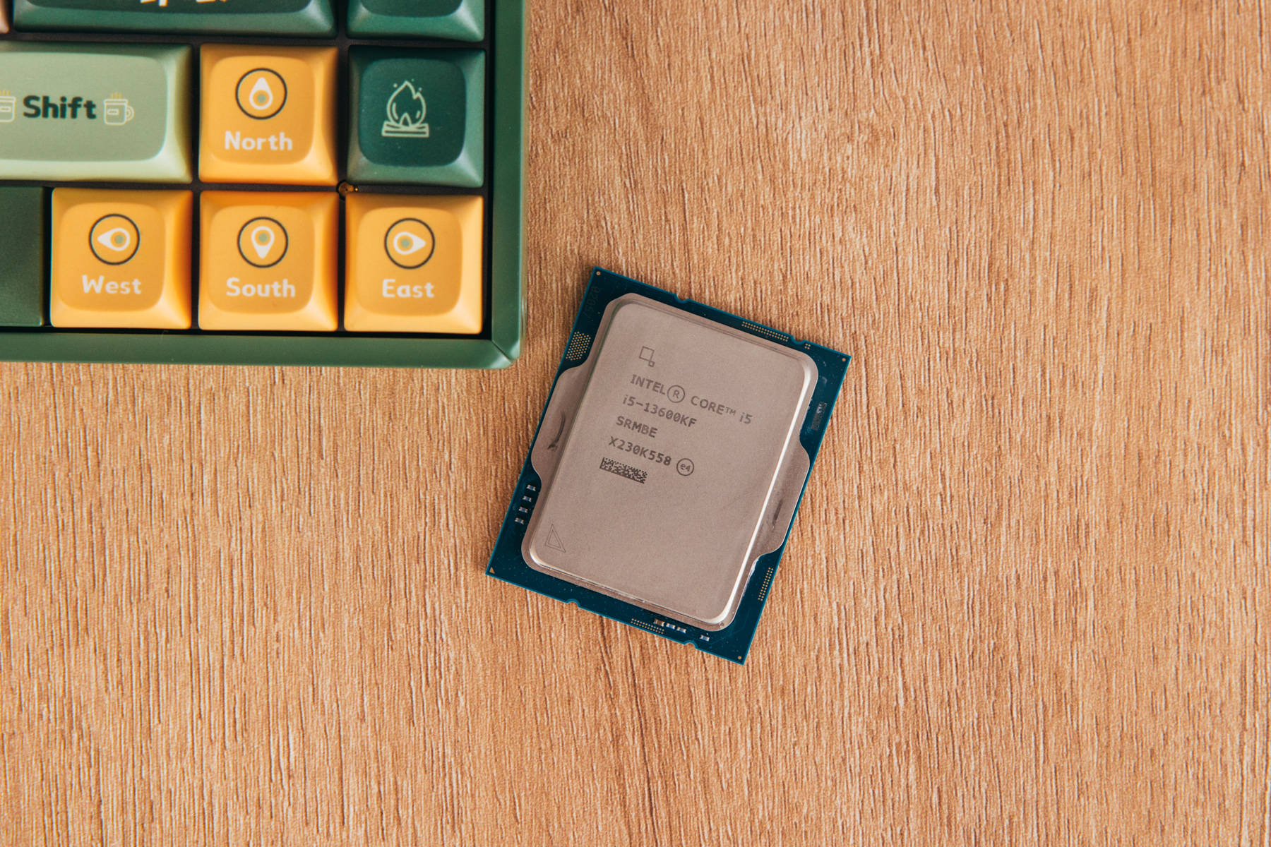 11l 性能小钢炮,华硕b760i 联力a4h2o装机分享_散热器_供电_内存