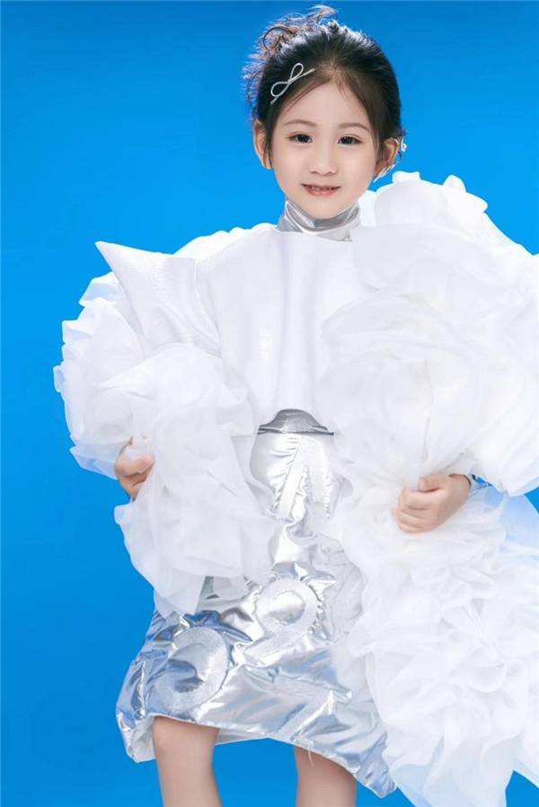 中国新星大赛北京赛区:年度最佳宝贝&网络人气季军—林蜜儿_平面_摄影