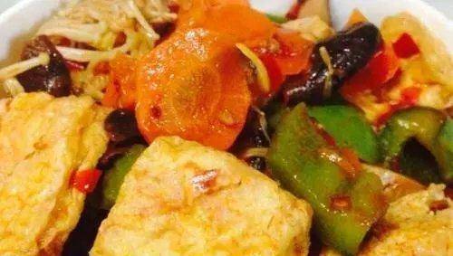 原创            想要做出餐厅味道的家常豆腐，需掌握哪些做法和步骤？（家常豆腐的做法配菜）