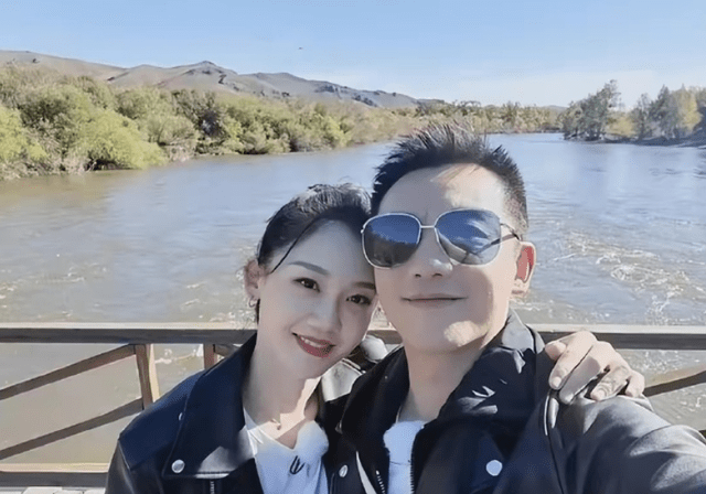 苗苗更新动态,力破与郑恺离婚传闻,把双方存在的问题暴露出来了_生活