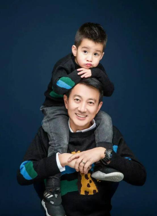 "锦溪姑姑"的男子,原来就是我们认识的那个,身价过亿,帅气不输男星