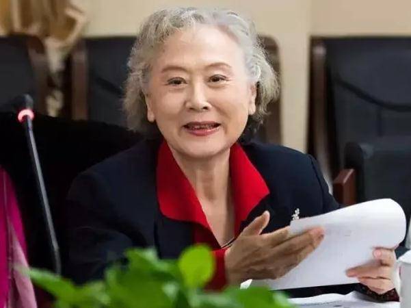 白继云跟刘长瑜现在已经年老,也成为白发苍苍的老人,在他们的心中