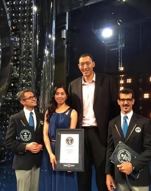 孙明明:cba第一身高却没有成就,退役后娶1米87妻子,现状如何?