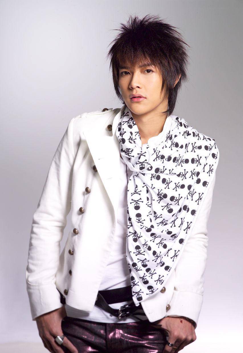 差点与陈小春周杰伦成团,全国十大孝子汪东城的心酸上位史_父亲_因为