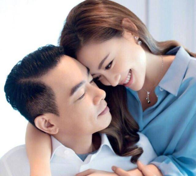 应采儿陈小春拍甜蜜写真秀恩爱,用独特的方式诠释属于自己的幸福_感觉