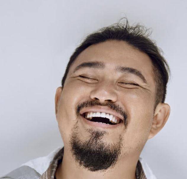 有种"变形记"叫西虹市首富的"大聪明", 看看现实生活中的颜值_王成思