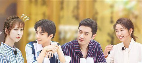 杨紫的手被狗狗的口水喷到,却下意识的抹在了王俊凯的身上_鹿晗_网友