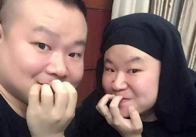 娱乐圈趣事:19岁超模贾晨宇撞脸林永健,网友:真的傻傻分不清了_世界