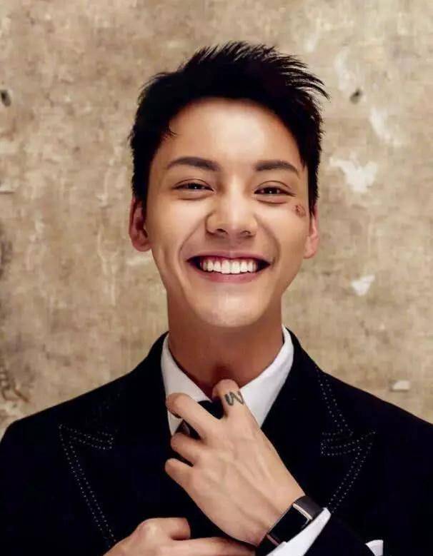 手好看男星 王凯毋庸置疑, 陈伟霆帅气, 最后一个你想牵吗_感觉_黄轩