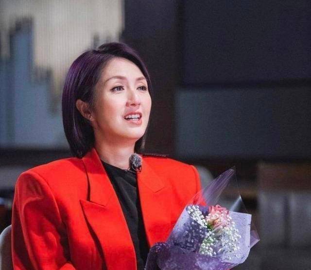 杨千嬅分享夫妻之道要懂得走位,网友:玩够的男生更顾家_儿子_丁子高