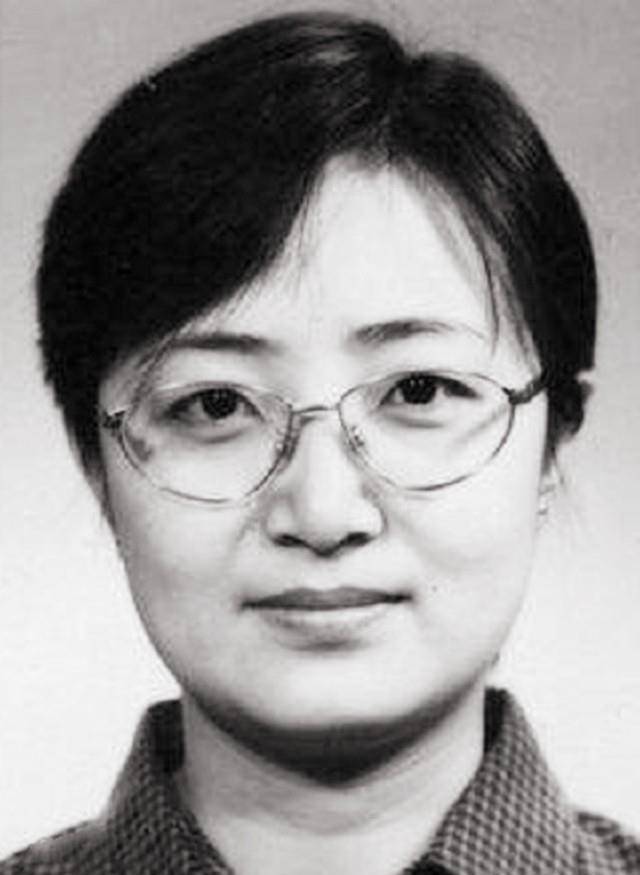 许杏虎夫妻墓地:美击中了南斯拉夫联盟大使馆,夫妻俩不幸遇难_朱颖