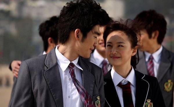 张翰十年只谈过两个女朋友,张翰究竟有多深情?_对方_郑爽_因为