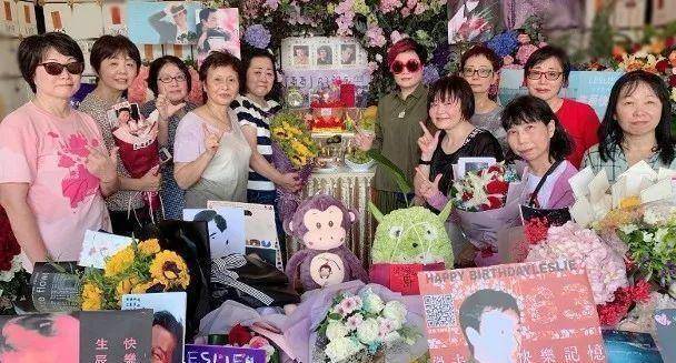 岁生辰唐鹤德发珍藏照缅怀陈淑芬送记事本给"哥"迷_哥哥_宝福山_陈太