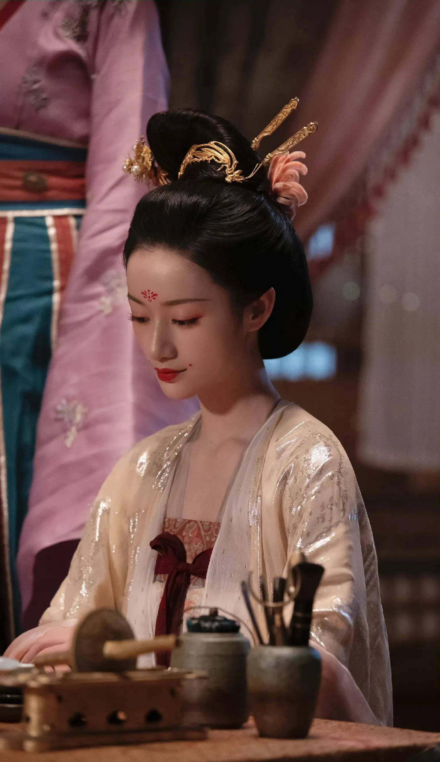 郭晓婷苍兰诀花魁造型18宫格图来袭,真是艳美绝俗!