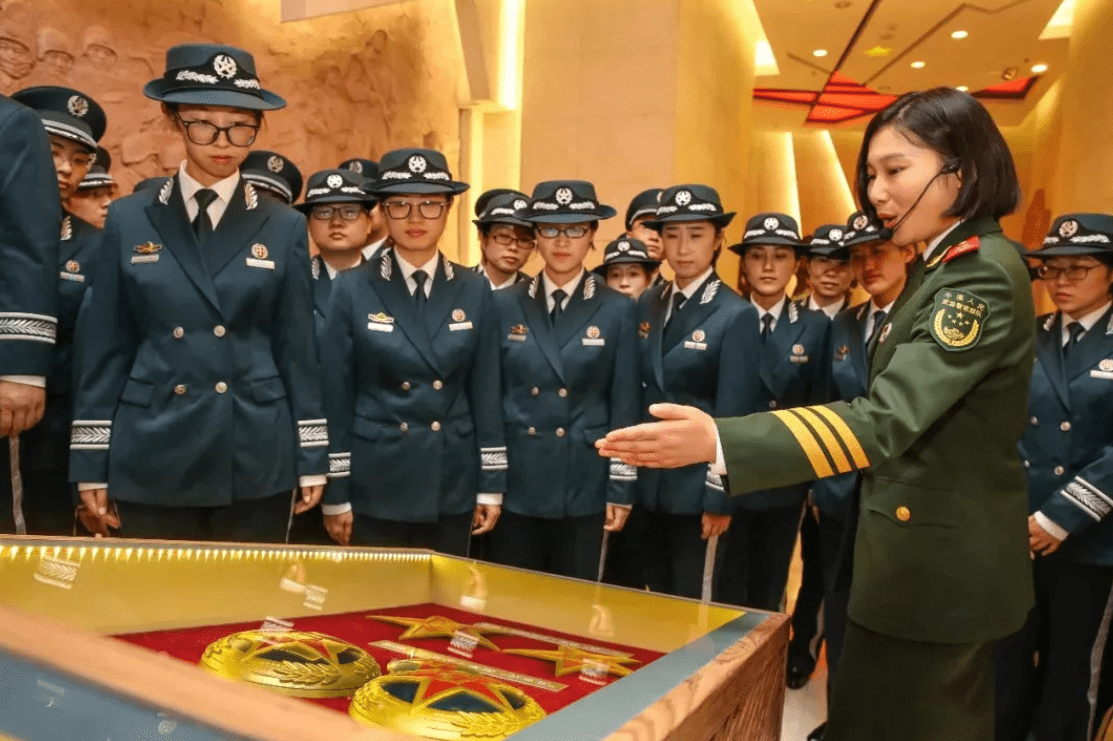 军队文职又扩招了!本次招聘不限专业,报考优势比公务员大_工作_岗位_