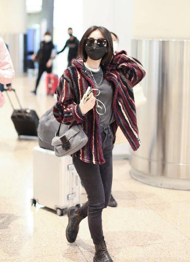 张雪迎假期变瘦了!