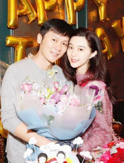张若昀结婚现场:宋茜能横抱唐艺昕,看井柏然表情他明显吃不消了_婚礼