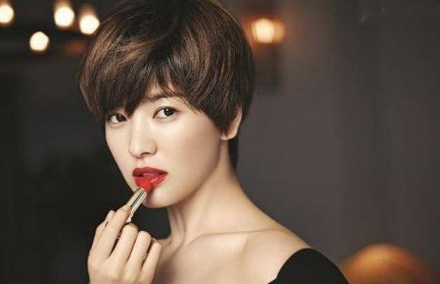 宋慧乔晒10年前短发造型,老态十足,美女也有hold不住的造型_乔妹