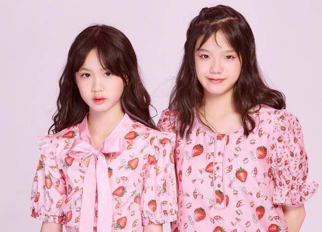 钟丽缇晒母女合影,以前觉得考拉好看,现在二女儿却成功逆袭!