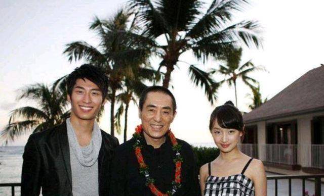 卓伟拍到周冬雨和男友酒店亲热,周冬雨却回应下次会记得拉窗帘_张艺谋