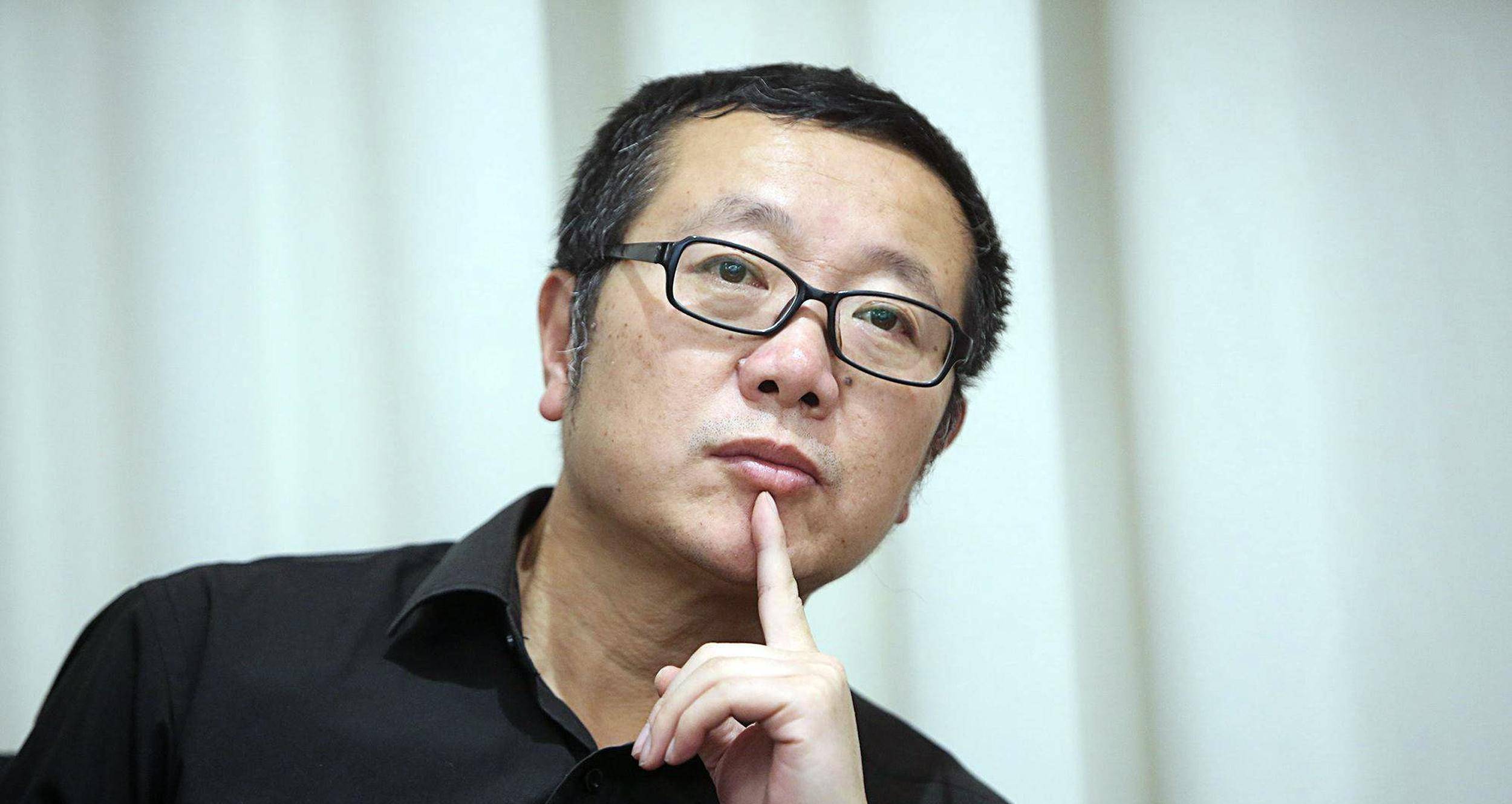 作家刘慈欣:生活在好玩的世界_父母_星星_工作